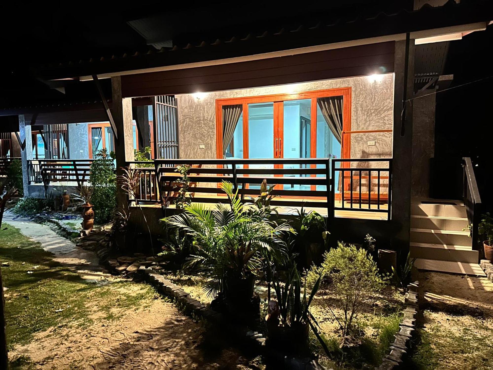 Ibiza Bungalows Haad Yao Ngoại thất bức ảnh